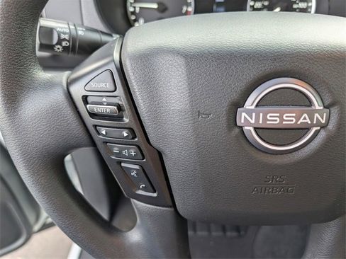 Used 2023 Nissan Frontier SV w/ Midnight Edition Package image 15