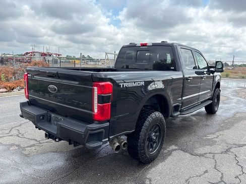Used 2024 Ford F350 Lariat w/ Lariat Ultimate Package AWD/4WD image 4