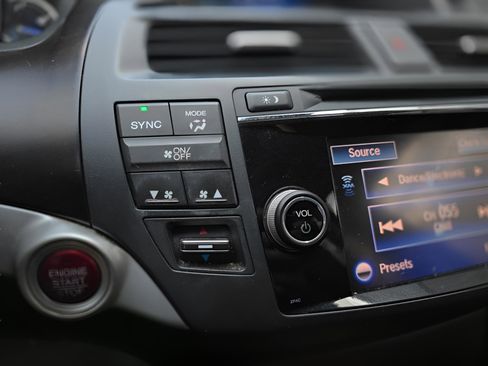 Used 2013 Honda Crosstour EX-L image 31