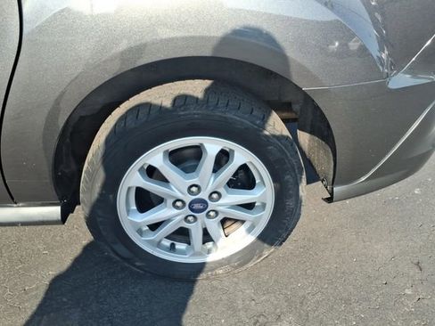 Certified 2020 Ford Transit Connect XLT image 10