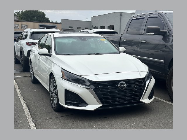 Used 2023 Nissan Altima 2.5 SL FWD image 1