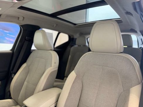 Used 2020 Volvo XC40 T5 Momentum AWD/4WD image 15