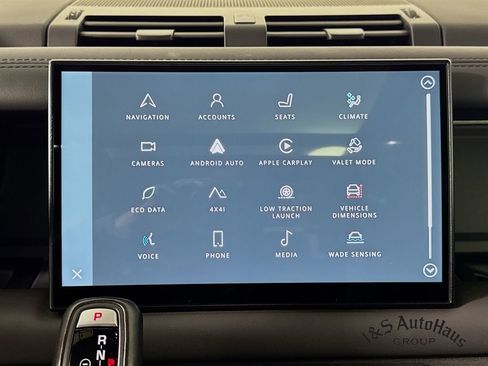 Used 2022 Land Rover Defender 110 X AWD/4WD image 18