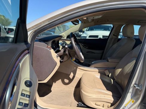 Used 2013 Buick LaCrosse Leather w/ Driver Confidence Package image 17
