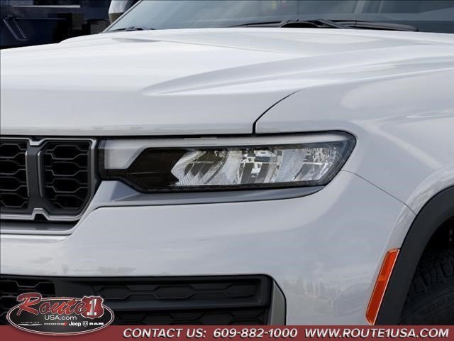 New 2026 Jeep Grand Cherokee Altitude AWD/4WD image 11