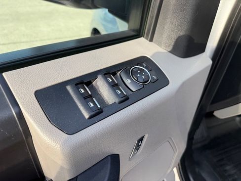 Used 2016 Ford F150 XL w/ Equipment Group 101A Mid RWD image 18