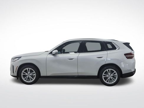 Used 2025 BMW X3 xDrive30i w/ Premium Package AWD/4WD image 2