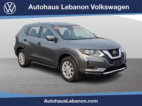 Used 2019 Nissan Rogue S AWD/4WD image 1