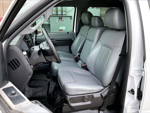 Used 2012 Ford F250 XL w/ PWR Equipment Group image 7