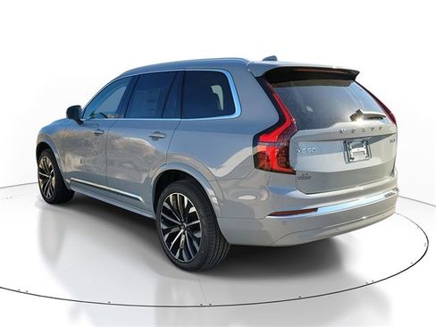 New 2026 Volvo XC90 B6 Ultra image 3