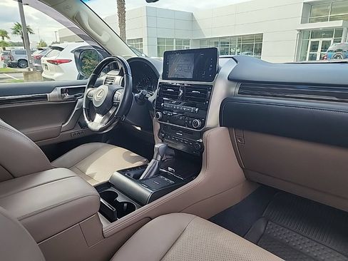 Certified 2023 Lexus GX 460 Luxury w/ Sport Design Package AWD/4WD image 20