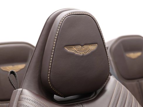 Used 2019 Aston Martin DB11 Volante RWD image 90