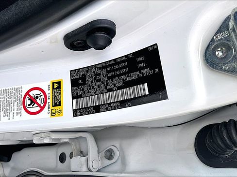 Certified 2018 Toyota Highlander Limited Platinum image 19