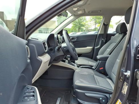 New 2026 Hyundai Venue SEL FWD image 15