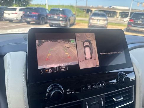 Used 2022 INFINITI QX80 Luxe w/ Cargo Package RWD image 18