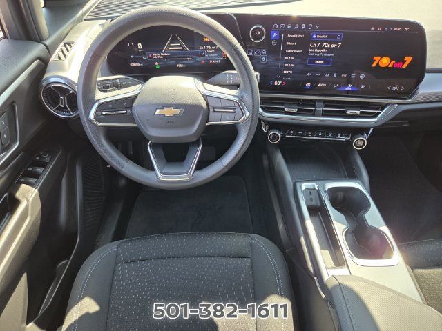 Used 2025 Chevrolet Equinox EV LT FWD image 12