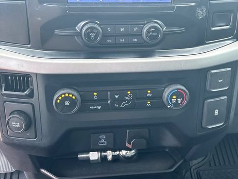 Used 2023 Ford F150 XLT RWD image 30