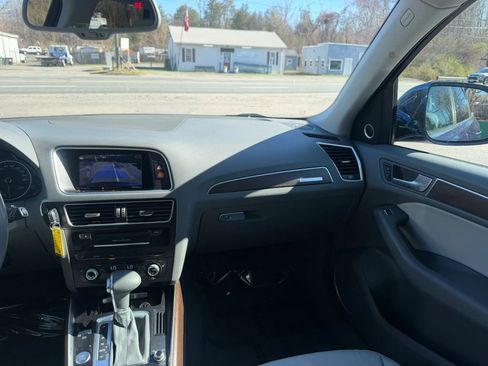 Used 2016 Audi Q5 2.0T Premium Plus w/ Technology Package image 34