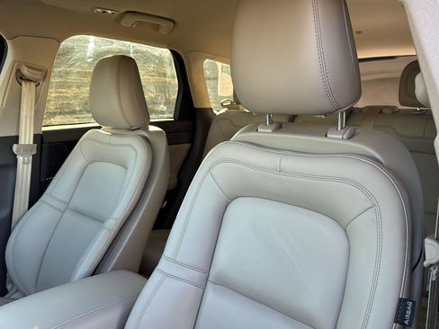 Used 2022 Lincoln Corsair FWD image 26