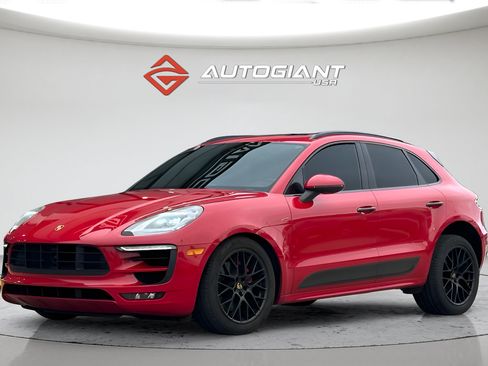 Used 2017 Porsche Macan GTS AWD/4WD image 5
