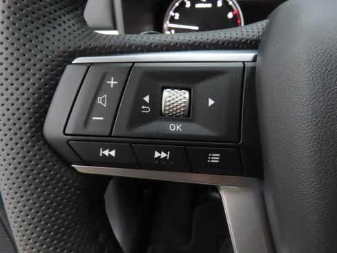 New 2026 Mitsubishi Outlander SE FWD image 12