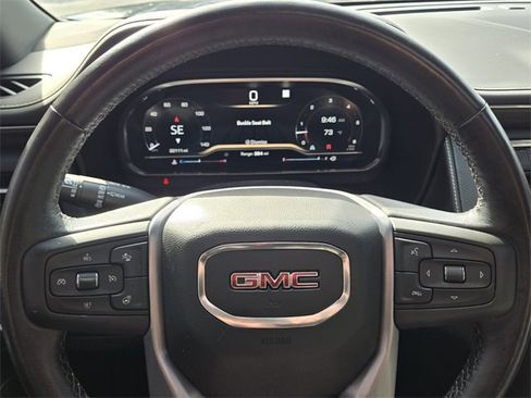 Used 2022 GMC Yukon SLT w/ SLT Premium Package image 27