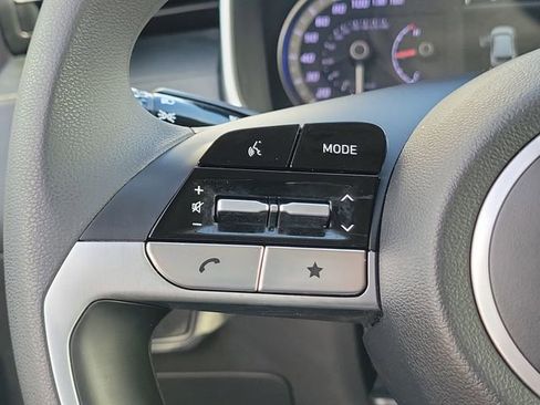 Used 2023 Hyundai Tucson SE image 23