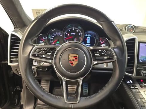 Used 2018 Porsche Cayenne GTS AWD/4WD image 10