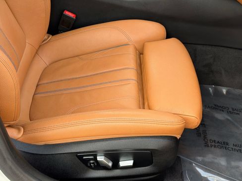 Used 2019 BMW 540i xDrive w/ Convenience Package AWD/4WD image 10