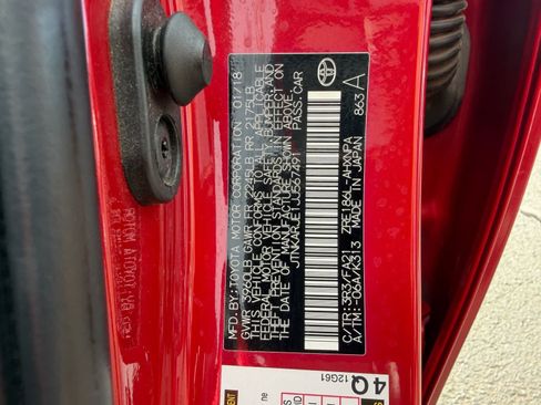 Used 2018 Toyota Corolla iM w/ Carpet Mat Package (TMS) FWD image 26