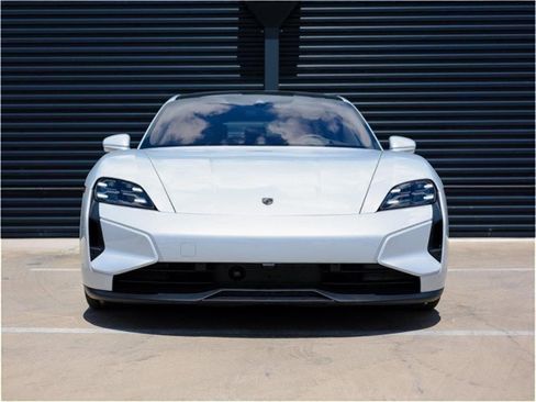 New 2025 Porsche Taycan Turbo image 10