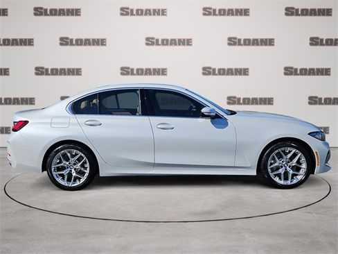 Certified 2025 BMW 330i xDrive Sedan w/ Convenience Package image 6