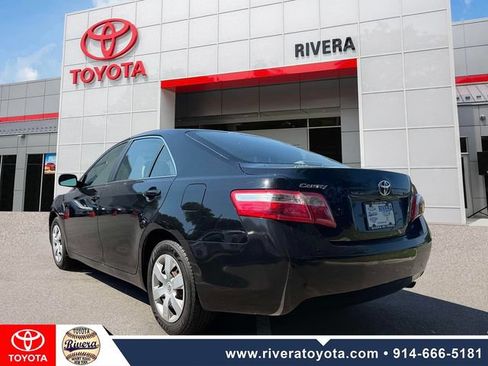Used 2009 Toyota Camry LE FWD image 7