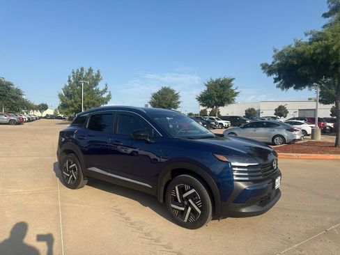 Certified 2026 Nissan Kicks SV FWD image 7