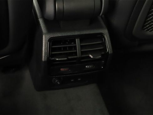 New 2025 Audi Q3 2.0T Premium image 22