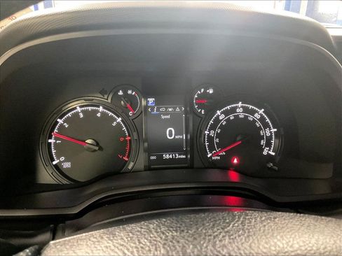 Used 2022 Toyota 4Runner SR5 AWD/4WD image 24