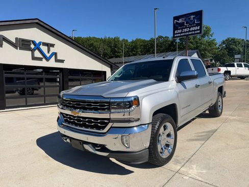 Used 2018 Chevrolet Silverado 1500 LTZ w/ Sport Package AWD/4WD image 5