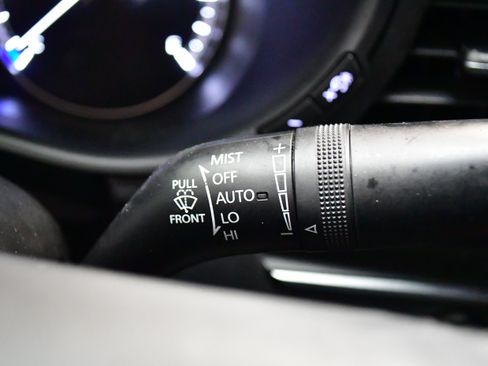 Used 2024 MAZDA MAZDA3 s image 41