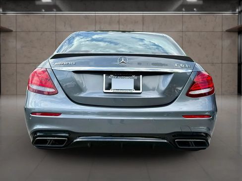 Used 2018 Mercedes-Benz E 63 AMG S image 11