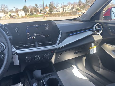 New 2026 Chevrolet Trax LS w/ LS Convenience Package image 22