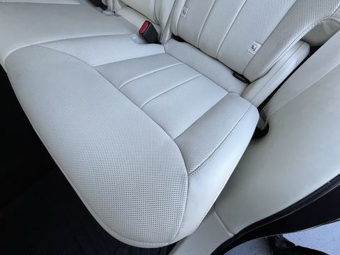 Used 2023 Land Rover Range Rover SE AWD/4WD image 30