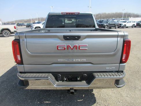 New 2026 GMC Sierra 1500 SLT image 6