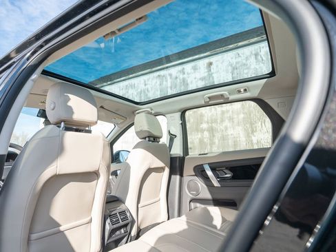 Certified 2024 Land Rover Discovery Sport S image 35