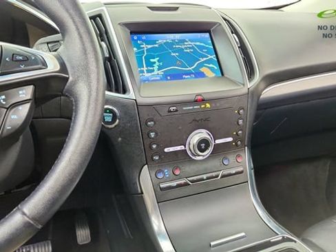 Used 2020 Ford Edge Titanium w/ Equipment Group 301A FWD image 44