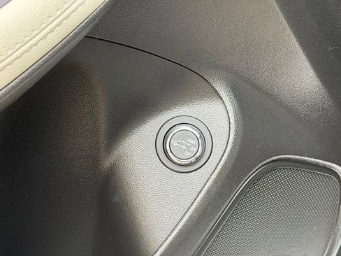 Used 2023 Buick Encore GX Essence w/ Experience Buick Package image 22