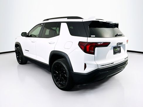 Used 2025 GMC Terrain Elevation w/ Elevation Premium Package AWD/4WD image 5