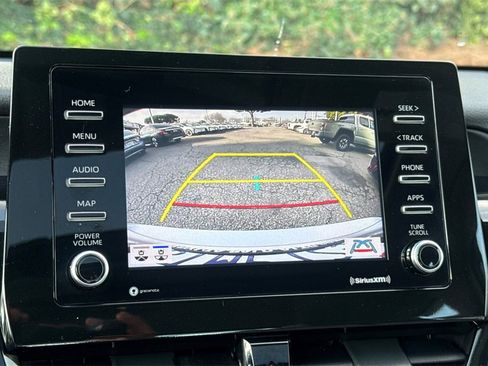 Used 2021 Toyota Camry SE image 17