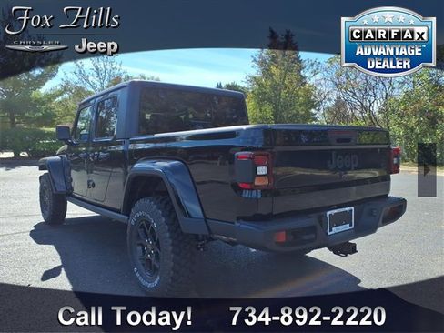 New 2025 Jeep Gladiator Willys image 6