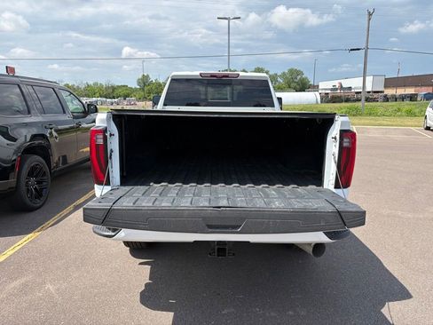 Used 2024 GMC Sierra 3500 Denali w/ Denali Reserve Package AWD/4WD image 6
