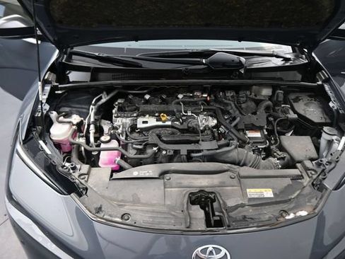 Used 2024 Toyota Prius XLE AWD/4WD image 12
